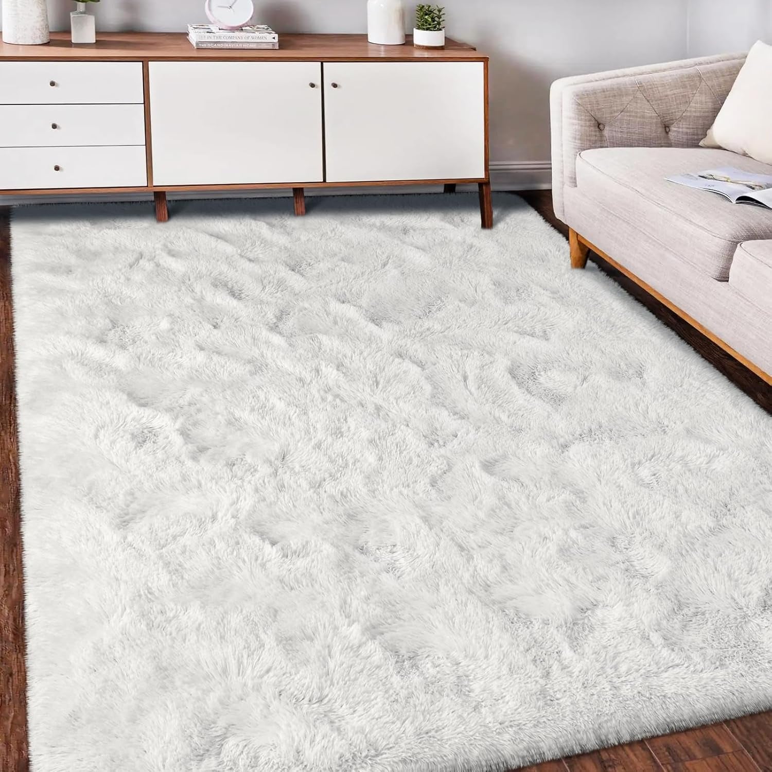 Super Soft Shag Area Rug for Living Room, 3X5 Ft White Rug for Girls Bedroom, Modern Plush Throw Rug for Kids Room, Fuzzy Floor Carpet for Indoor Dorms Office Nursery Women Home Decor
