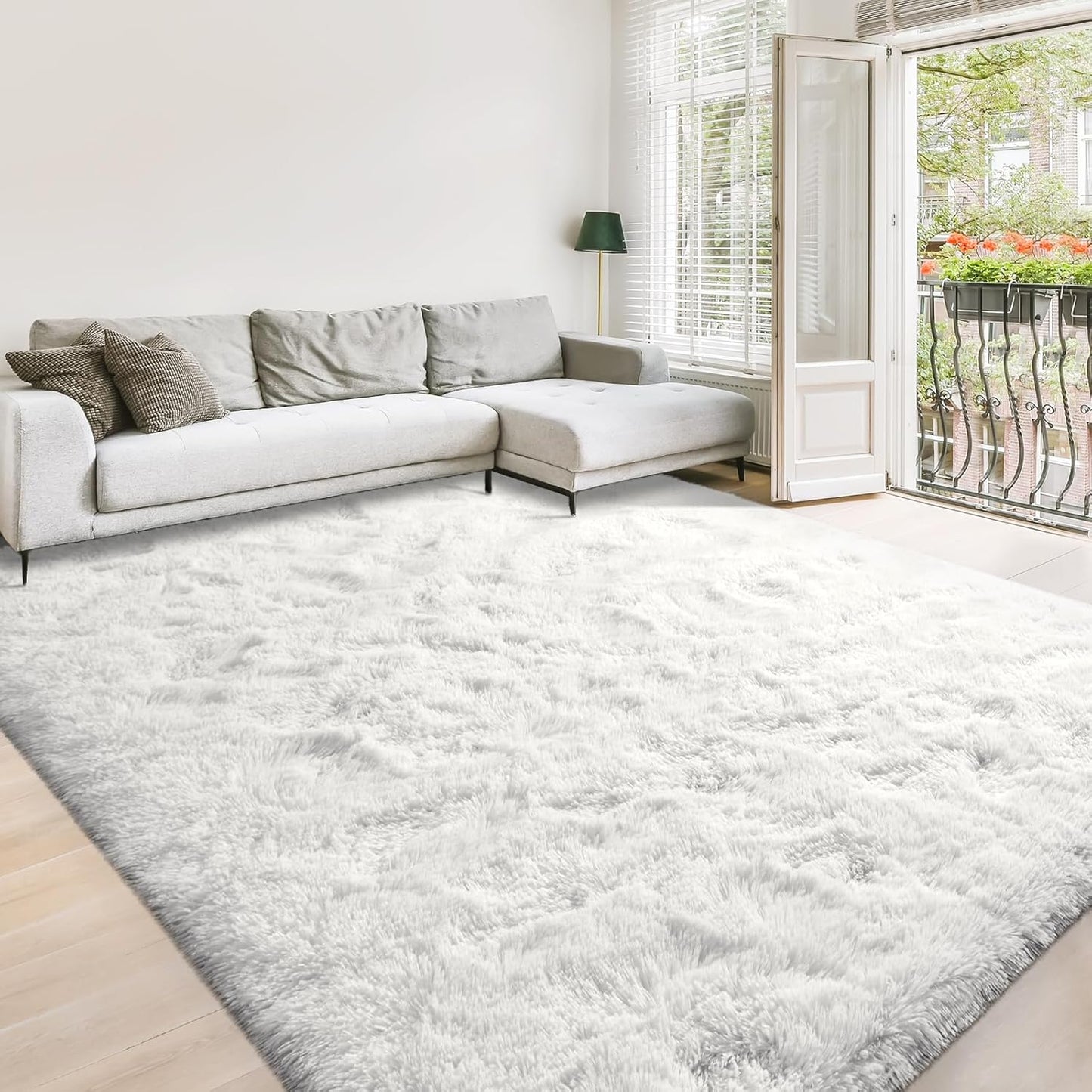 Super Soft Shag Area Rug for Living Room, 3X5 Ft White Rug for Girls Bedroom, Modern Plush Throw Rug for Kids Room, Fuzzy Floor Carpet for Indoor Dorms Office Nursery Women Home Decor